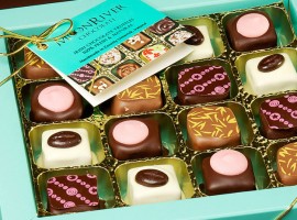 MoonRiver Chocolate – Print Design