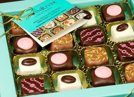 MoonRiver Chocolate – Print Design